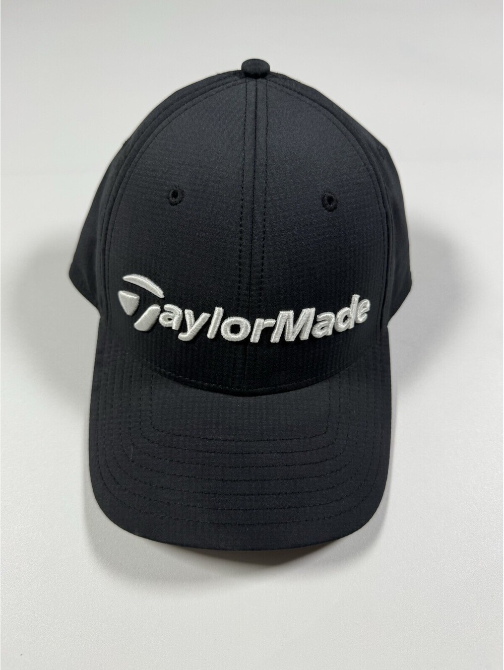 TaylorMade Golf Hat Black Adjustable Strapback Performance Cap 58cm Logo